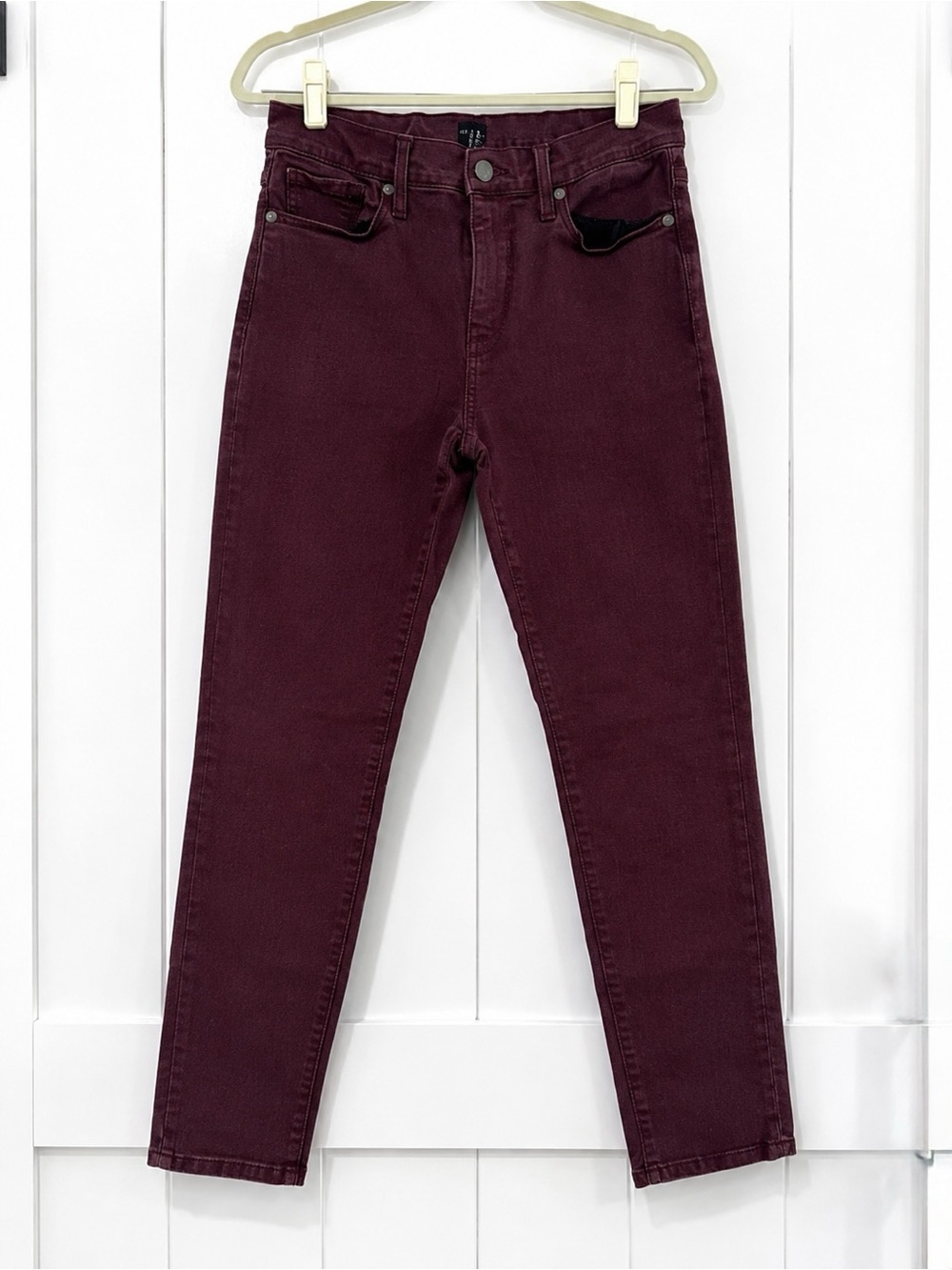 ✨ GAP Burgundy Skinny Jeans Mid Rise Stretch Denim Women’s Size 29 ✨